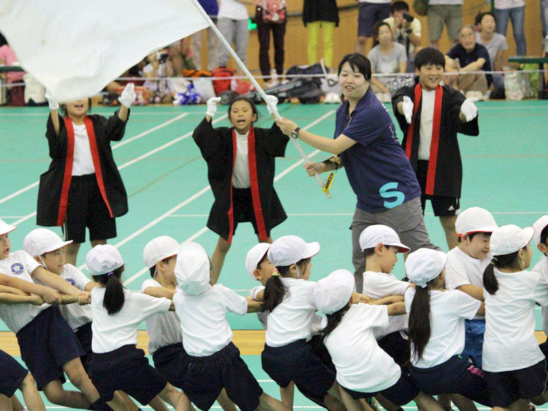 全世界最大 唯一有高中部的日本人学校在上海 却不收中国人
