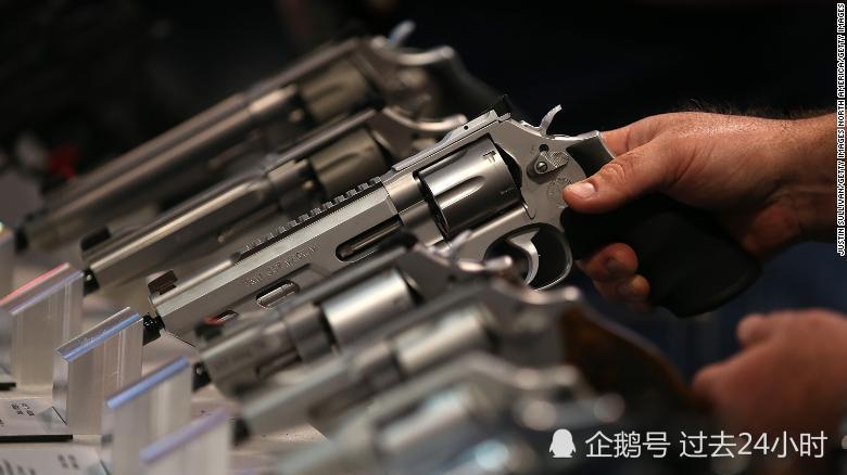 美国男子行李藏枪在日本机场被捕,最高可判20