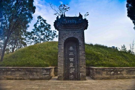 秦始皇出游南方病死沙丘宫平台,秘不发丧,在赵高与李斯的帮助下,杀死