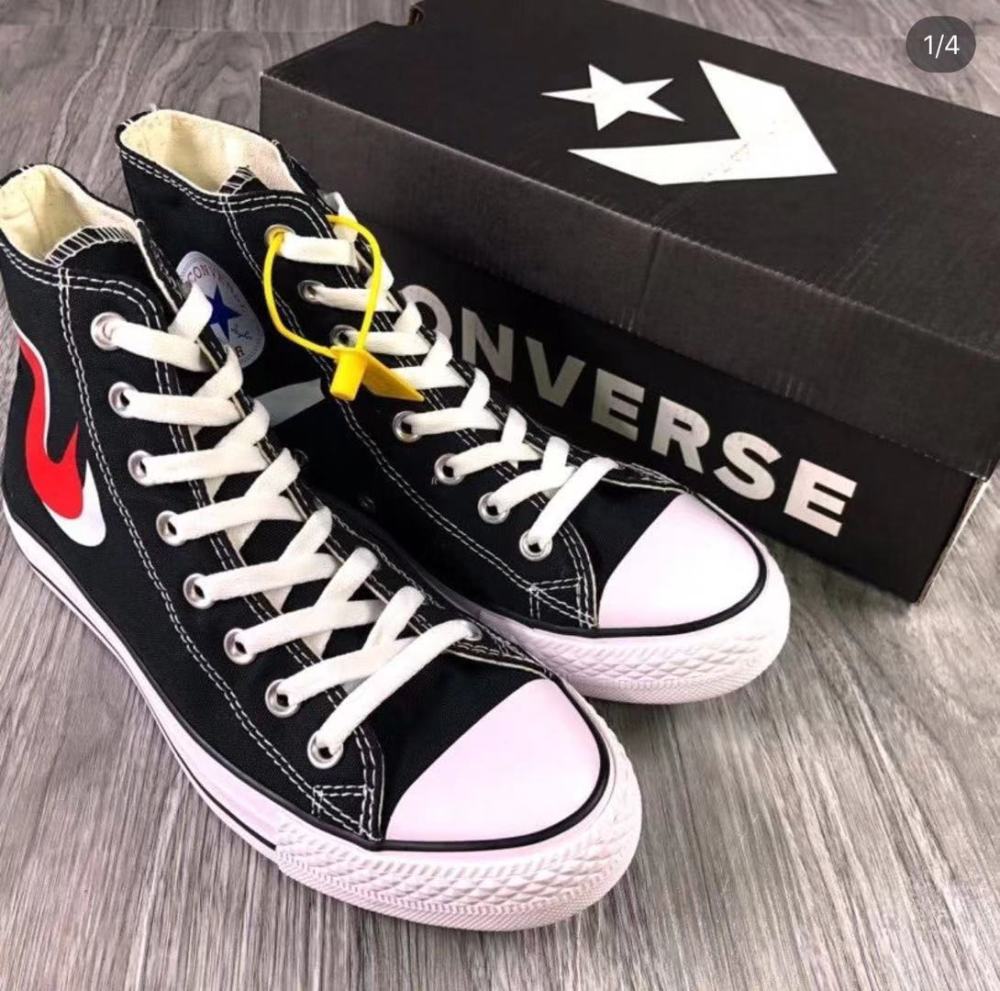 给耐克x匡威联名"王炸帆布鞋"跪了,双标设计酷到炸,上脚无敌