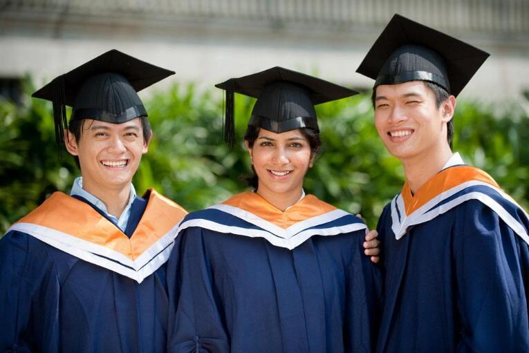 清华学霸博士生被开除,网友:考上时有多风光,离开时就多狼狈!