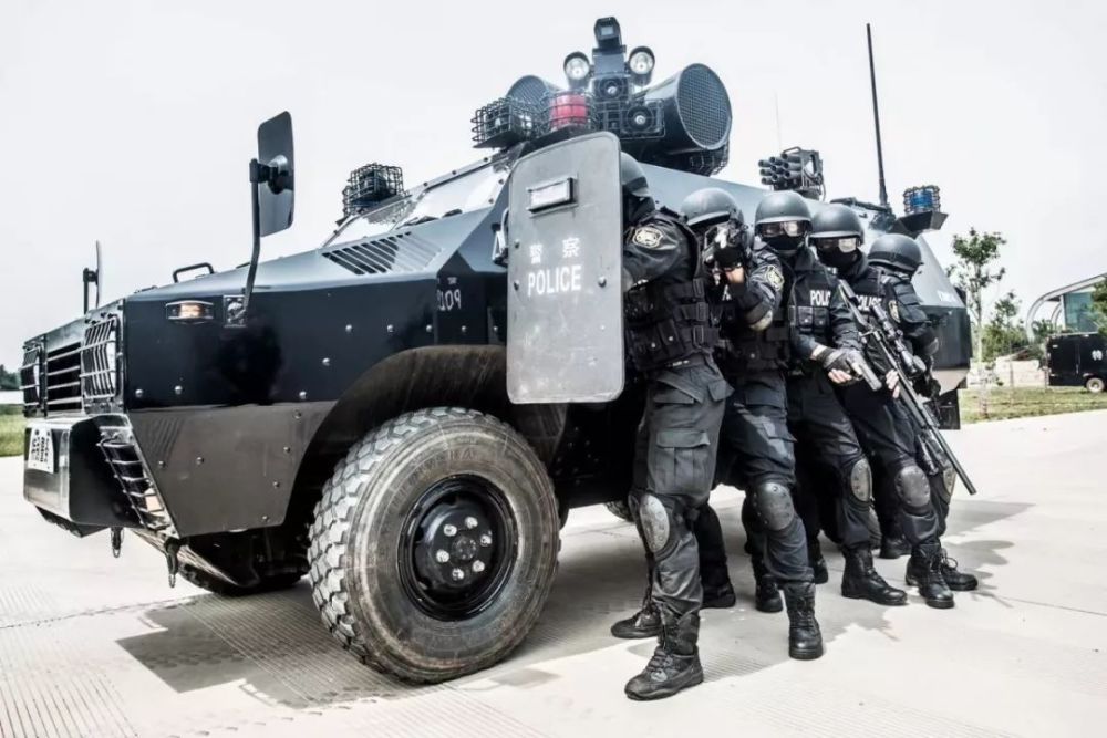 昆明特警失联86天,妻子收到一条短信……看完泪崩