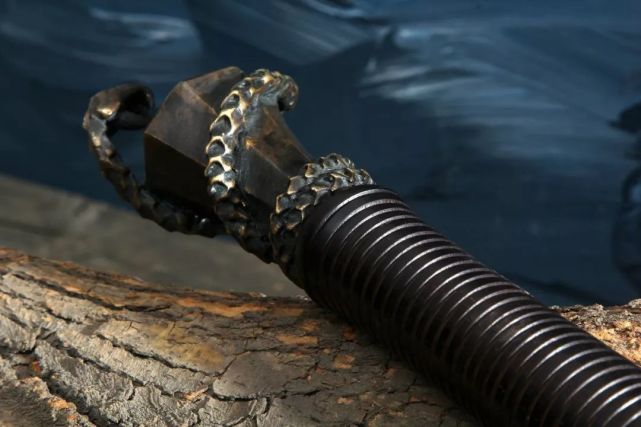 造型奇特的西方宝剑——魔幻精致的西洋剑