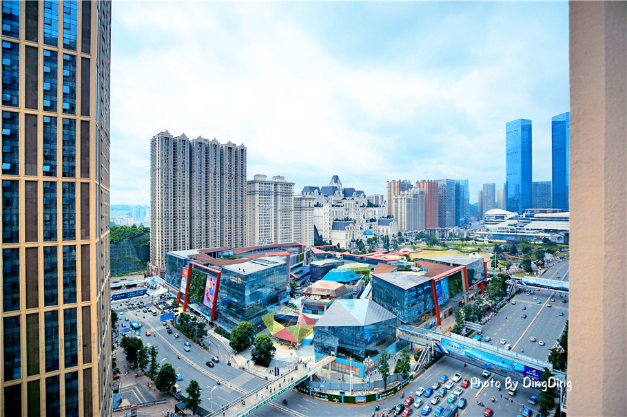 贵阳花果园比5个故宫还大的白宫 造价27亿第一神盘还是烂盘