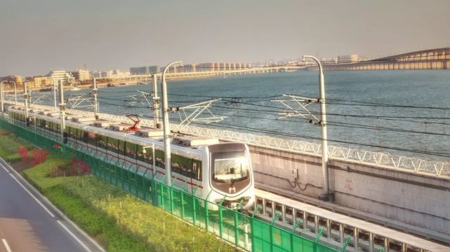 坐着地铁去看海厦门地铁一号线简直美爆了