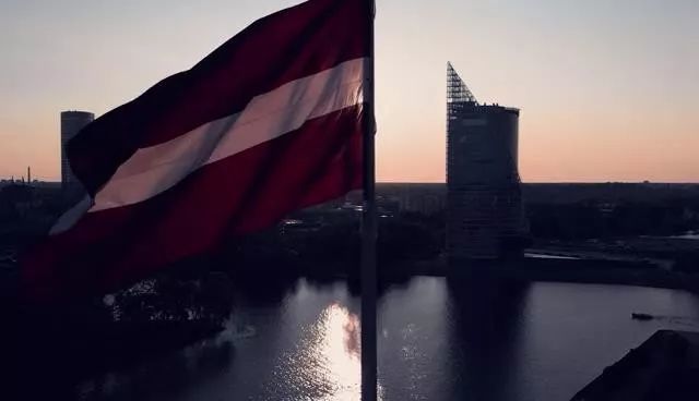 燃爆!拉脱维亚警察和消防员全力备战2019成都世警会