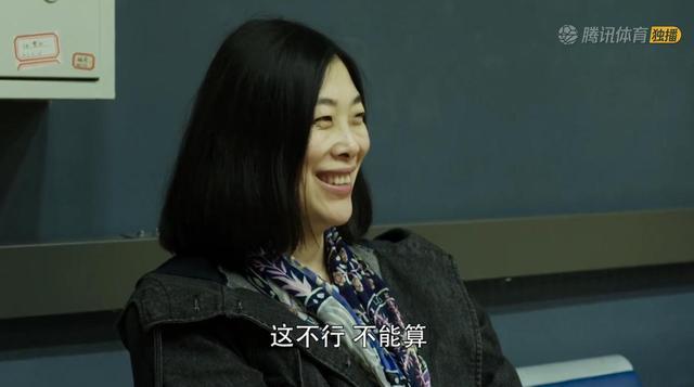 中国男篮主教练李楠和戴珉爱情故事!李禄曈2.13身高随母亲!