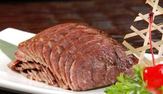 自制酱牛肉的配方 原来做法这么简单 以后再也不用买着吃了