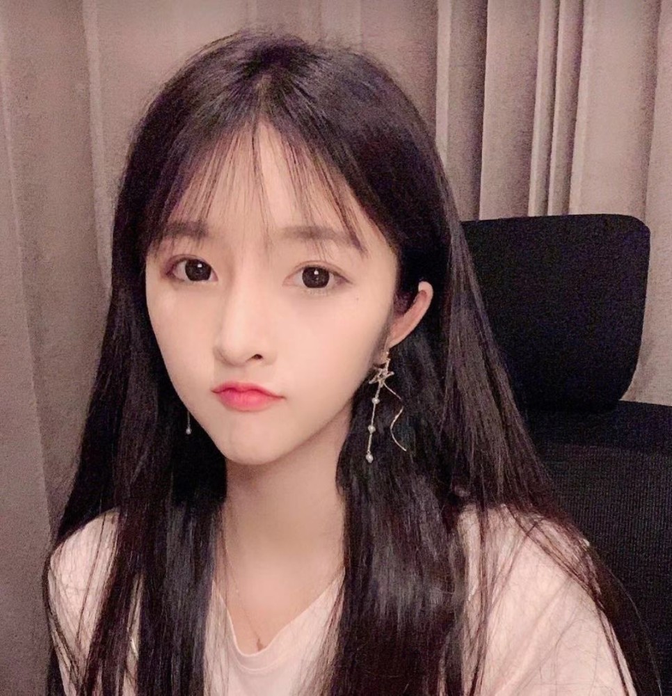 快手小仙女不止"整过鼻子"?当网友扒出旧照后,至少整好几处