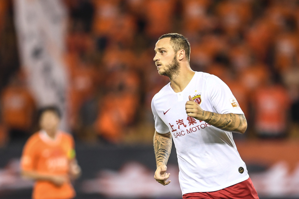 阿瑙:中超相当于英冠水准 每队有3、4名中国球