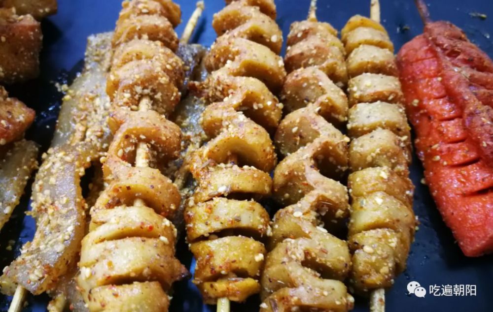 面筋5元每把鱼豆腐5元每把面肠两元每根儿之前,他们就在凌河现代城