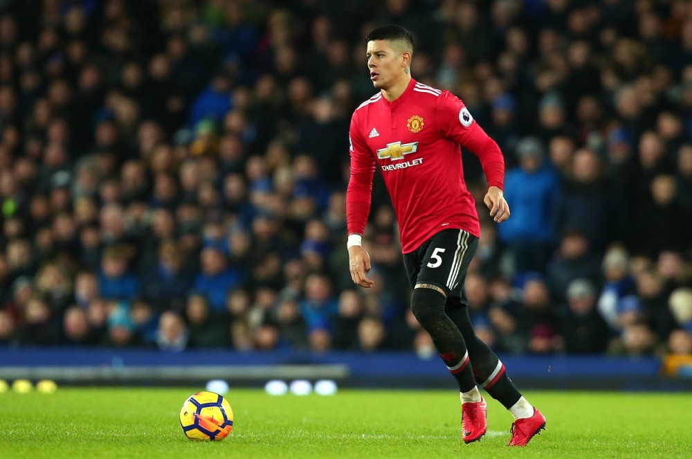 据拜因体育记者马特-克里奇利透露,曼联后卫马科斯-罗霍即将转会离开