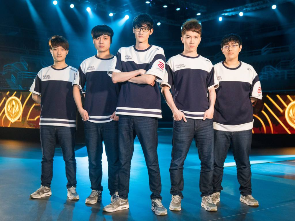 Lpl Rng战胜sn打哭台湾网友 闪电狼跌落神坛成最大输家