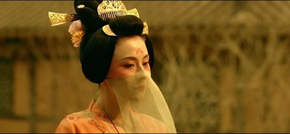 盛世大唐里女性的妆容 敷粉 描眉 贴花黄