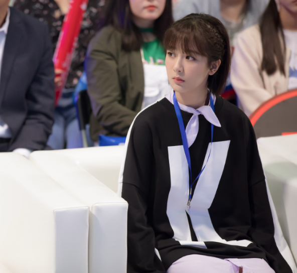 韩商言佟年确定结婚,队员迅速改3字称呼佟年,佟年瞬间红了脸!