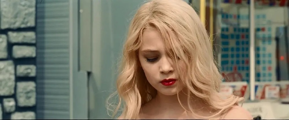 有着超出年龄的成熟美丽的年幼女孩——《我的小公主》