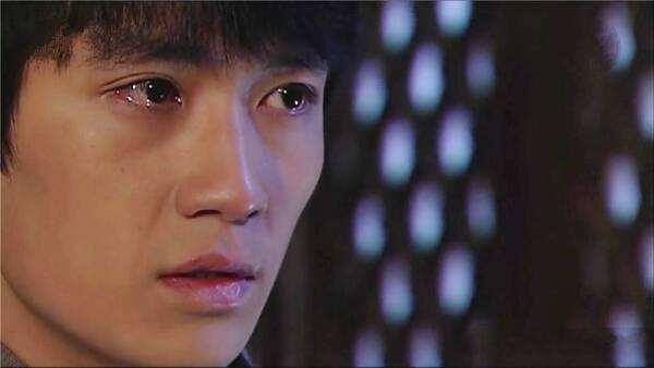 《再生缘》,《血色深宅》,《深闺疑云》等等.