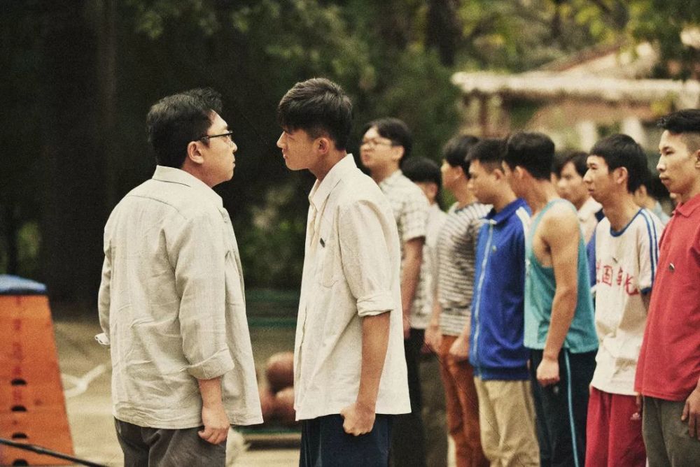 7 月 2 日,山东日照,五莲教体局下发通知,责成五莲二中新学年不再和一