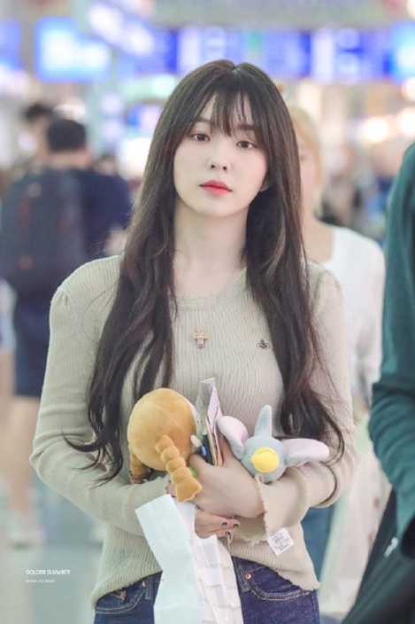 irene直播自爆剪刘海原因 竟是发型师失手所致