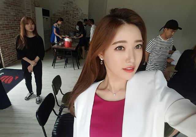 酒后探真言:他是绯闻最多的主播?王思聪与杨超越都曾躺枪