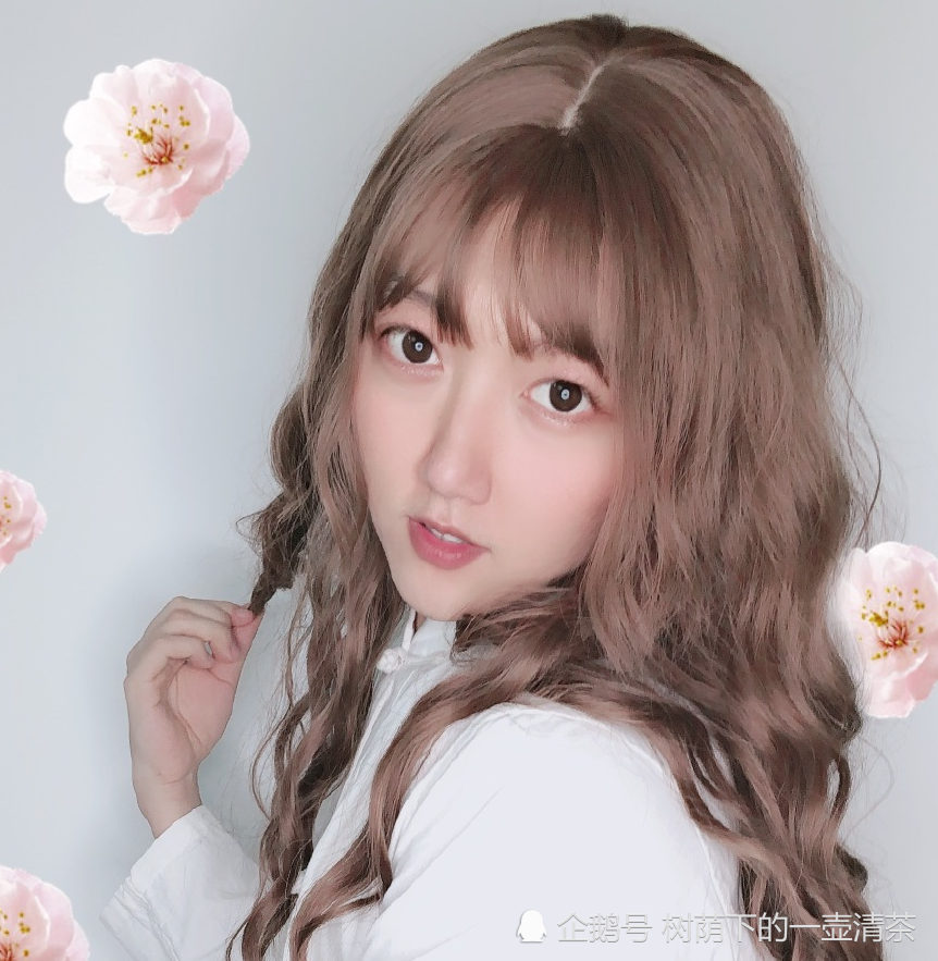 知名网红阿纯与黄晓明同框!美颜滤镜让黄晓明傻眼:这是啥?