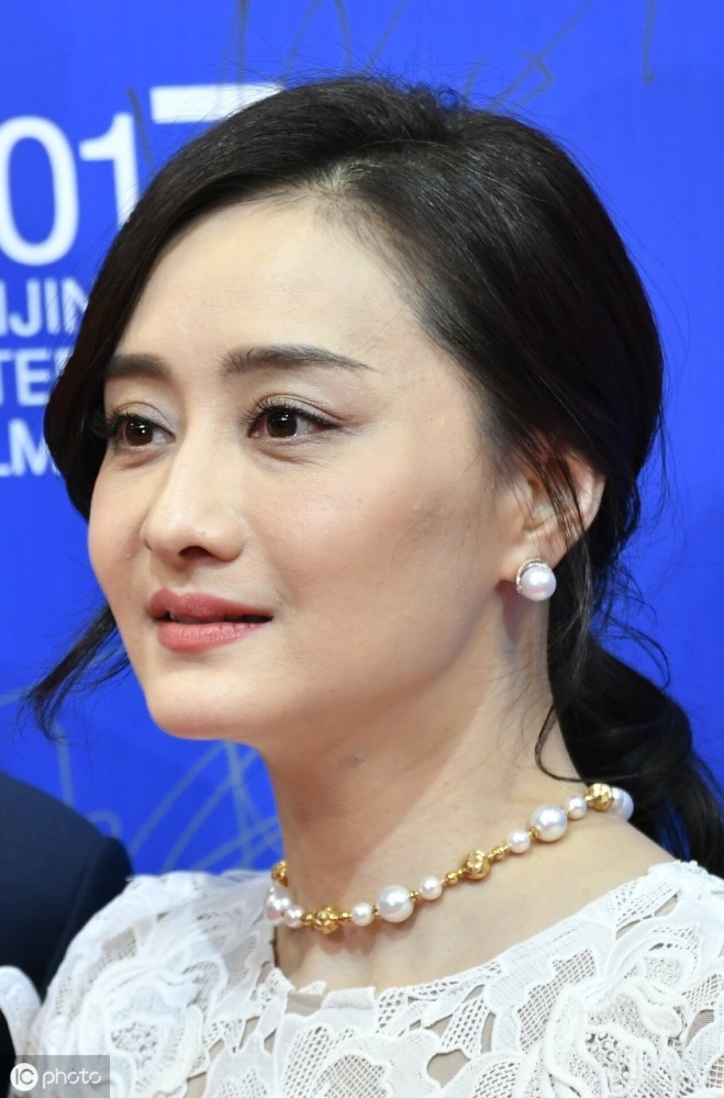 47岁陈德容晒照似少女没有一丝皱纹偶像包袱重拒演妈妈