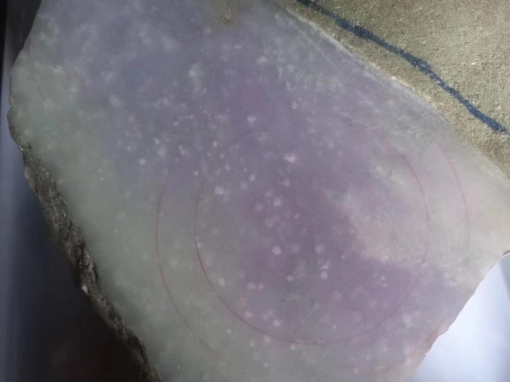 翡翠原石中的棉