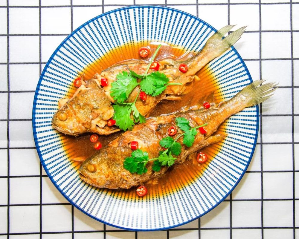 红烧小黄鱼口感丰富别有一番风味