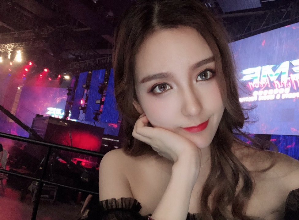 rita被姿态表白,明明知道是假的,却还是很开心