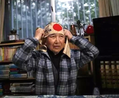 把这俩人拿下,再给上级汇报此事,谁曾想,森赳刚拔出枪,就被畑中健二的