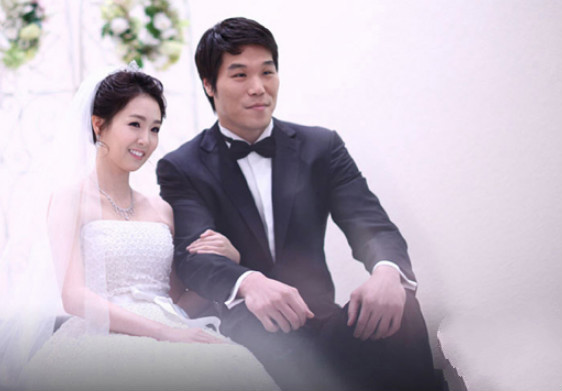 安七炫恋情如狗血韩剧被徐章勋前妻爆料出轨两任女友表示受伤