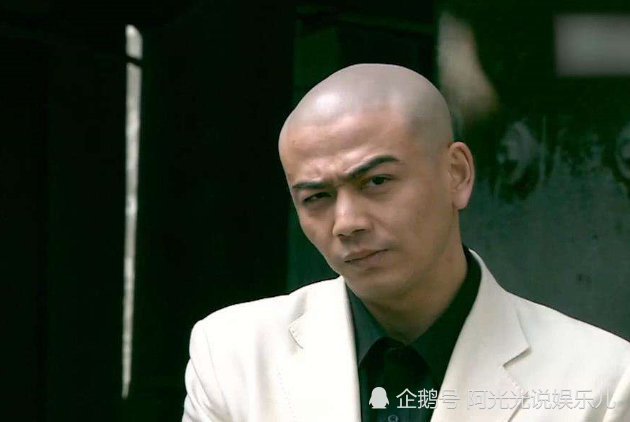 还记得我是特种兵中的马云飞吗如今留了长发男人味十足
