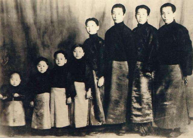 随后张作霖又借助了清政府的力量,剿灭了杜立三等土匪势力,再一次强大