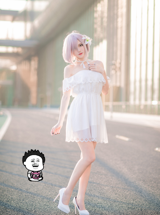 腐团儿cos基列莱特,穿"20cm"短裙,让人一眼就爱上!