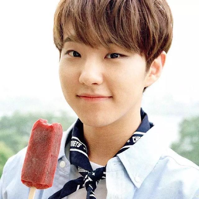 沙漠狐狸相,恐龙相早就落伍了?韩国偶像的"仓鼠相"才是王道