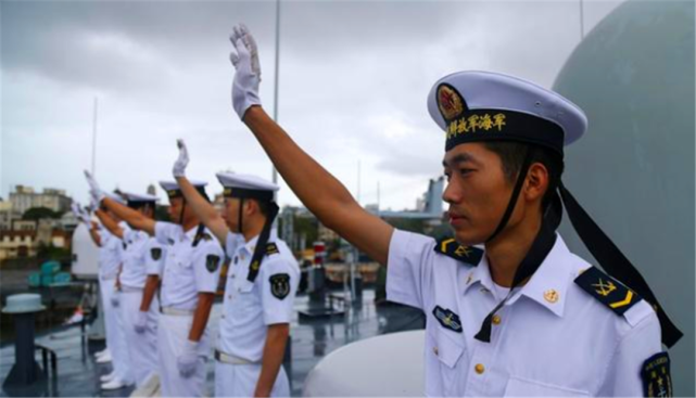 Amazon.co.jp: 中国人民解放軍 海軍 87式 水兵服 夏制服 Mサイズ