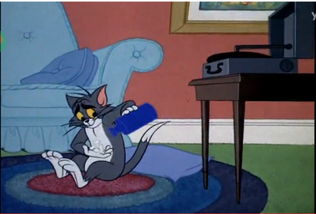 猫和老鼠:被咬成这样,汤姆觉得噩梦也不可怕了,于是赶紧吃药睡觉了!