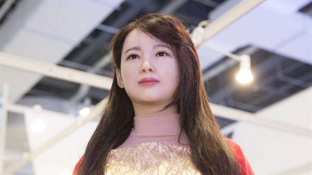 日本研发 逼真 美女机器人 会叫还会哭 网友 期待量产
