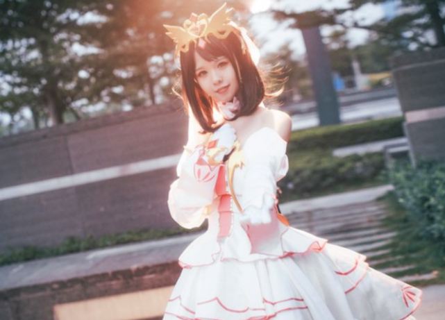 艾拉cos正片宛如仙女却被小姐姐肉肉腿抢眼这谁扛得住