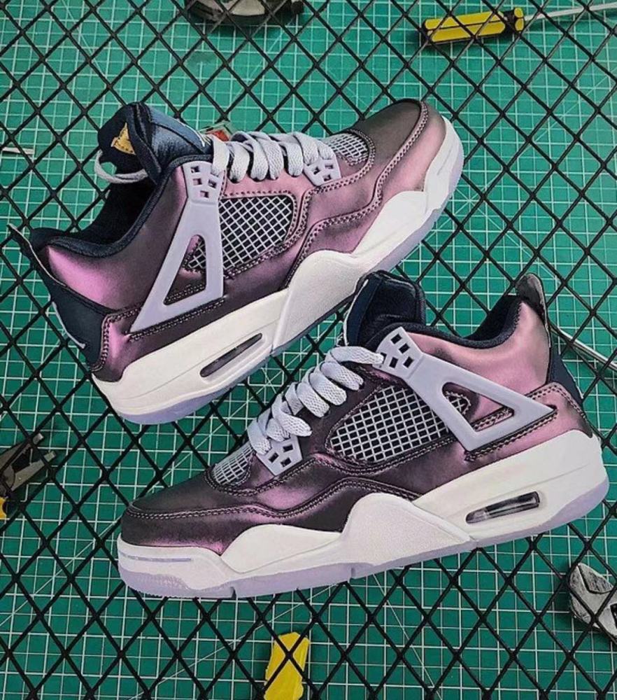 aj4超酷的"电光紫神鞋",颜色靓款式帅,穿上潮翻整条gai