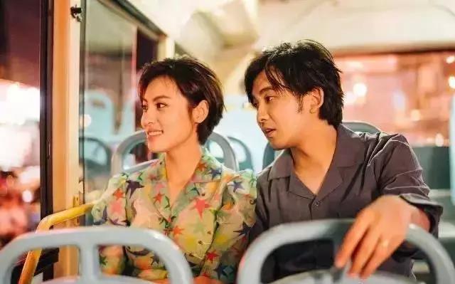 周放已经是两个孩子的妈妈了,而她与丈夫刘畅的爱情,恐怕连电视剧都不