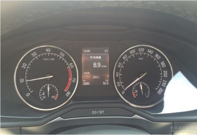 顶着高温,兴致勃勃到店内实地体验了新速派