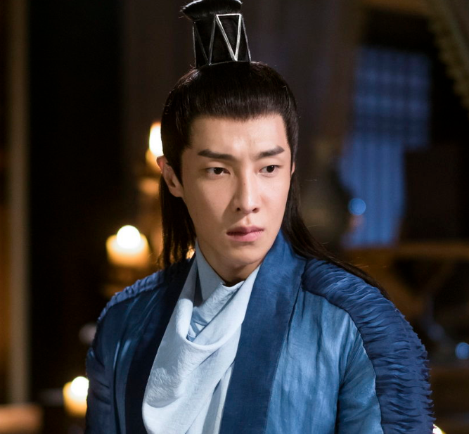 《全职高手》中的喻文州帅气有型,看到他的古装照后,网友:爱了