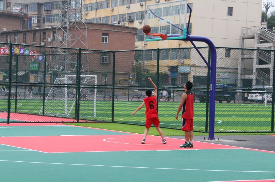 新城人都羡慕了 老城大操场如今这模样