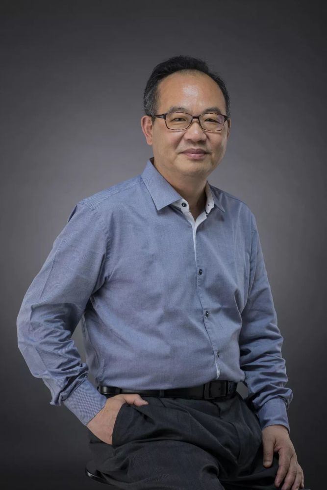 周默艾克先生与中国花梨家具图考