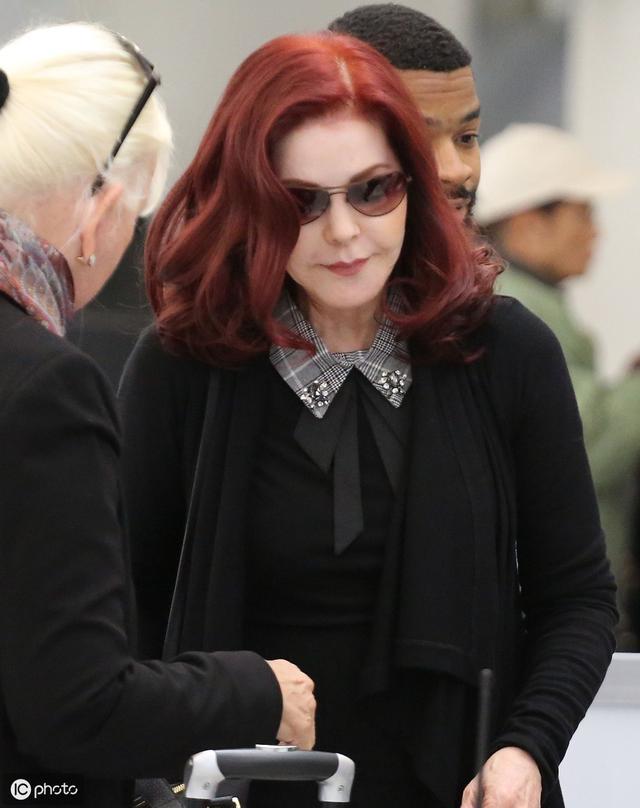 她是猫王前妻,被称为"美国刘晓庆",74岁也有不老容颜