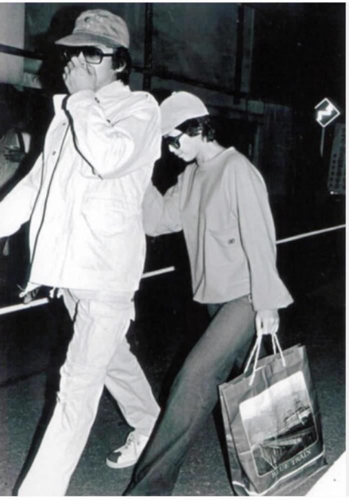 怀孕后的山口百惠 连美容院都无法去 出门就像逃难一样