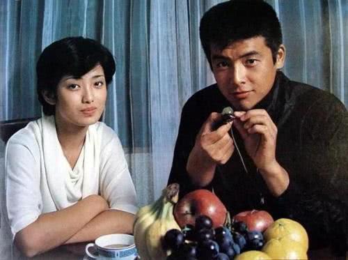 怀孕后的山口百惠 连美容院都无法去 出门就像逃难一样