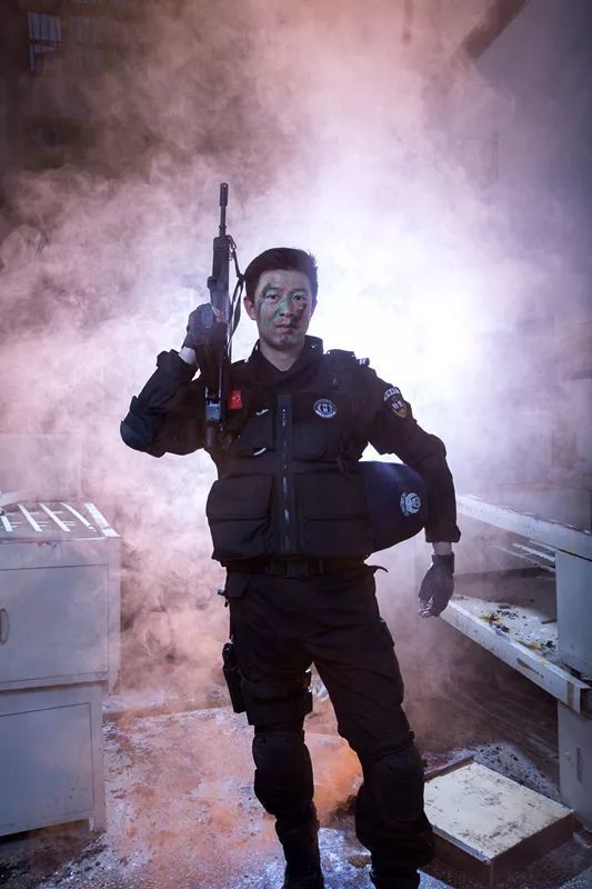 哪有什么岁月静好不过是有人替你负重前行