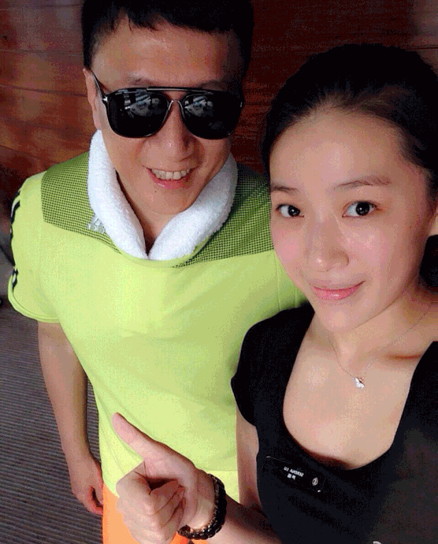 刘若英高龄产子被曝与老公分床睡9年如今52岁一张私照杀疯全网难怪